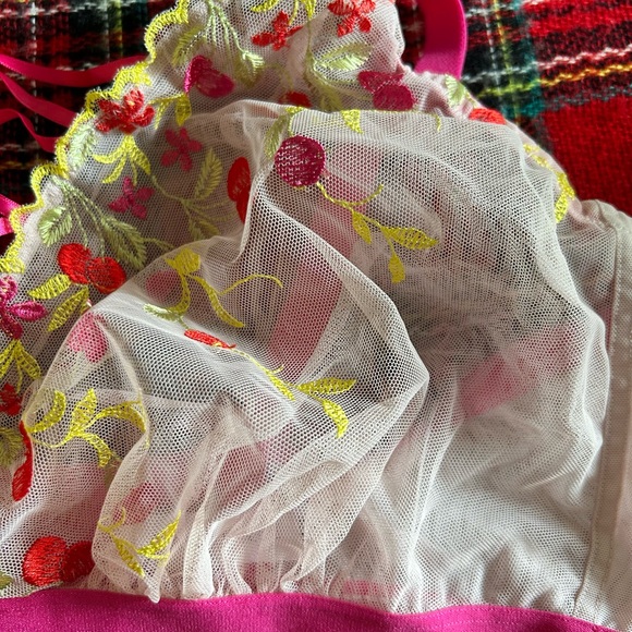 Cacique Pink and White Floral Mesh Wireless Bra - Picture 3 of 6